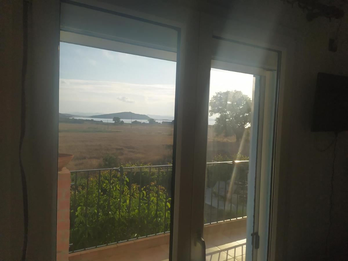 Seaview Saravari Apartment *