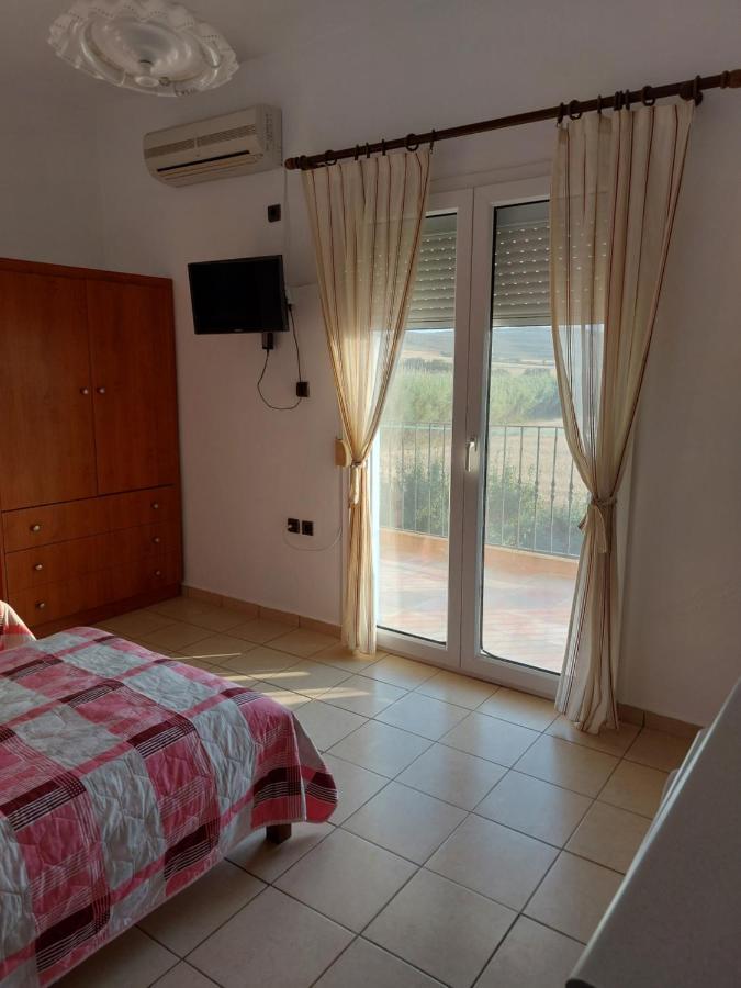 Apartment Seaview Saravari *